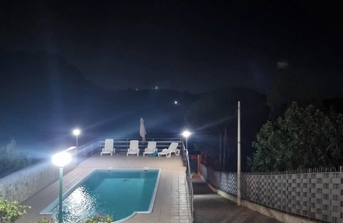 Caccamo Villa | Homerez - Beautiful Villa in Caccamo with Private Pool
