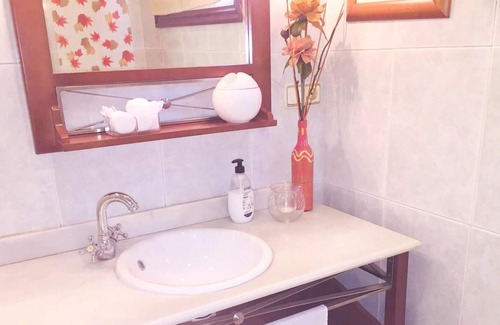 Poio Ski Chalet | Homerez - Big chalet 3 km away from the beach for 12 ppl. with swimming-pool