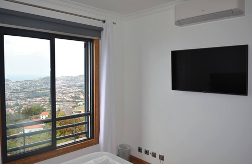 Santa Maria Maior House | Homerez - Big house 3 km away from the beach for 10 ppl. with swimming-pool