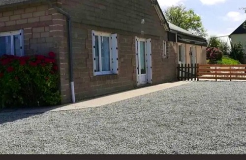 Matignon House | Homerez - Big house 7 km away from the beach for 10 ppl. with garden at Matignon