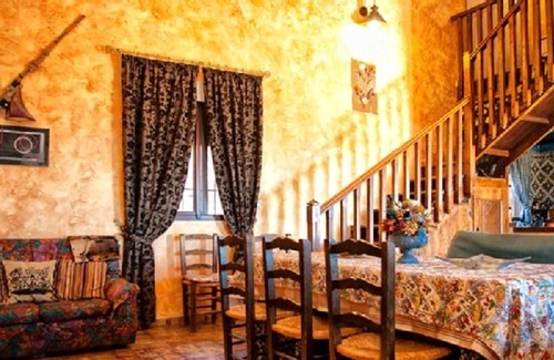 Illora House | Homerez - Big house for 10 ppl. with swimming-pool and garden at Íllora