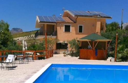 Bompensiere Villa | Homerez - Big villa for 11 ppl. with swimming-pool and terrace at Bompensiere