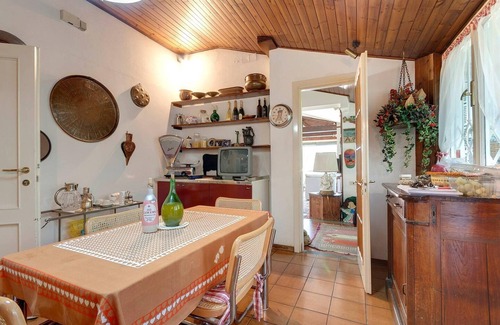 Oltrarno Villa | Homerez - Big villa for 12 ppl. with swimming-pool and garden at Firenze