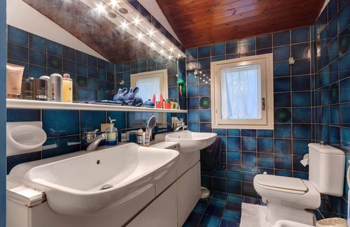 Oltrarno Villa | Homerez - Big villa for 12 ppl. with swimming-pool and garden at Firenze