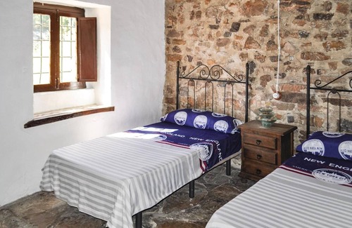 Montefrio Villa | Homerez - Big villa for 10 ppl. with swimming-pool and terrace at Montefrío