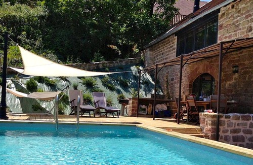Noailhac Villa | Homerez - Big villa for 9 ppl. with swimming-pool and terrace at Noailhac