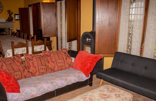 Montecampano Villa | Homerez - Big villa for 10 ppl. with swimming-pool at Montecampano