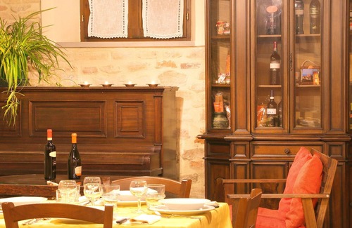 Montecarotto Villa | Homerez - Big villa for 20 ppl. with swimming-pool at Montecarotto