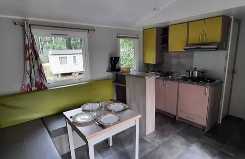 Saint-Cheron House | Homerez - Bungalow in Saint-Chéron