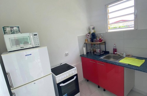 Schoelcher House | Homerez - Bungalow in Schoelcher
