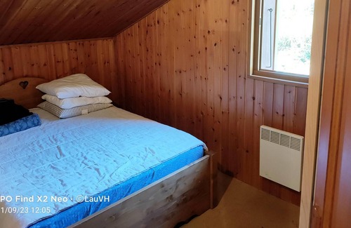 Le Biot Ski Chalet | Homerez - Chalet 7 km away from the slopes for 6 ppl. with jacuzzi at Le Biot