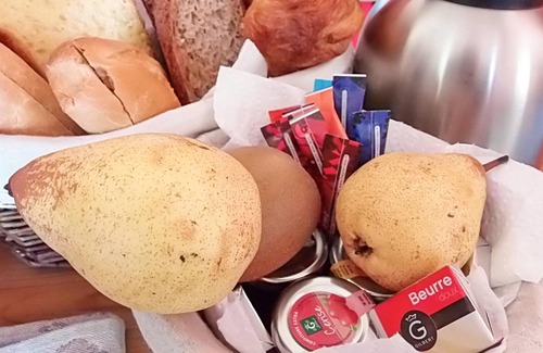 Pauilhac Ski Chalet | Homerez - Chalet for 4 ppl. with shared pool, garden and terrace at Pauilhac