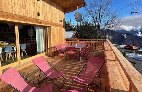 La Lechere Ski Chalet | Homerez - Chalet in La Léchère
