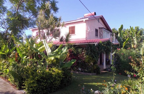 Petite-ÃŽle Apartment | Homerez - Charming Apt in Le Tampon