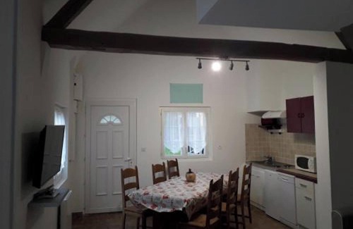 Saint-Leger-aux-Bois House | Homerez - Charming Family Home in Edruchon