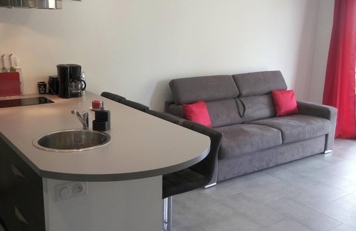 Olmeta-di-Tuda Apartment | Homerez - Charming Apartment in Olmeta di Tuda with Shared Pool