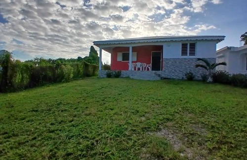 Port-Louis House | Homerez - Charming house in Port-Louis with garden