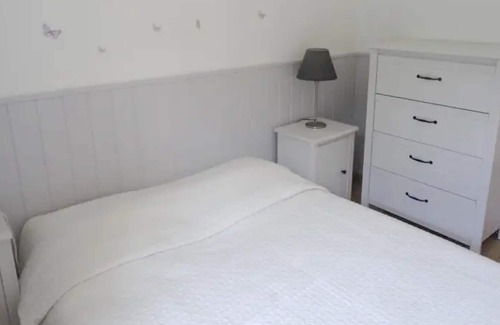 Begadan House | Homerez - Charming House in Bégadan with Shared Pool