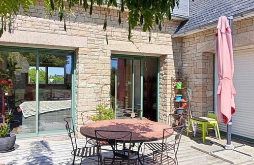 Penmarch House | Homerez - Charming House with Garden and BBQ in Penmarch