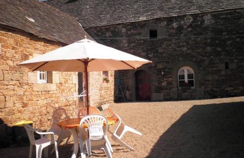 Sibiril House | Homerez - Charming House in Sibiril with Large Garden