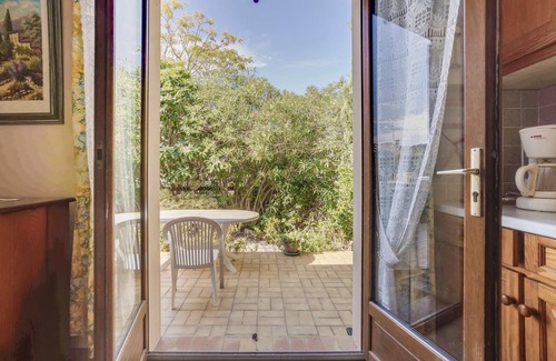 Le Grau-dʼAgde House | Homerez - Charming house in Agde with garden and terrace