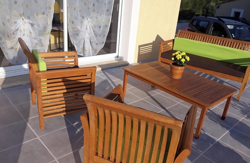 Pujaut House | Homerez - Charming house with garden and terrace in Pujaut