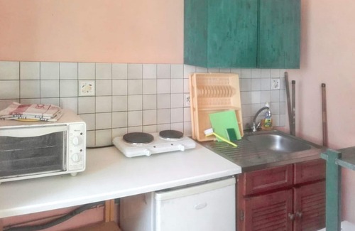 Tartane Apartment | Homerez - Charming Studio in La Trinité 20 m² + Garden