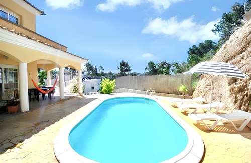 Vidreres Villa | Homerez - Charming Villa in Vidreres with Private Pool