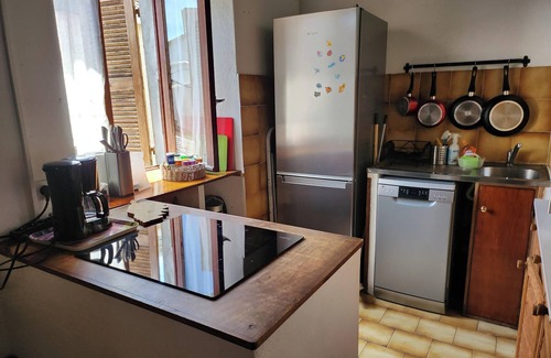 Rogliano House | Homerez - Comfortable House in Rogliano with Terrace and Garden