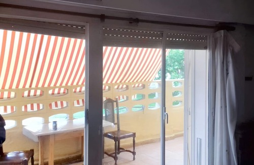 Grao de Gandia House | Homerez - Comfortable house in Gandia with terrace and garden
