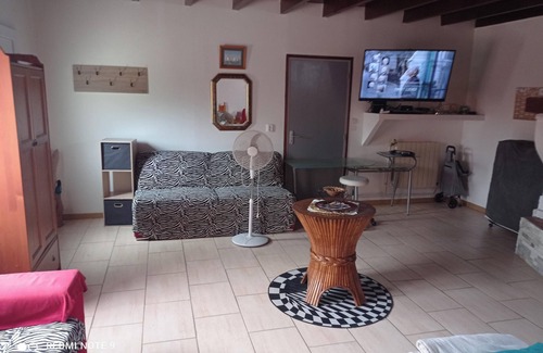 Bergerac Apartment | Homerez - Comfortable studio in Bergerac - 70m² with terrace
