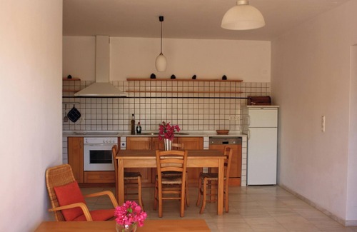 Skafidia Apartment | Homerez - Cosy Apartment with Sea View in Pirgos - 80 sqm