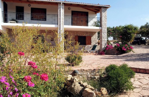 Skafidia Apartment | Homerez - Cosy Apartment with Sea View in Pirgos - 80 sqm