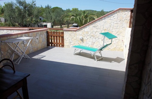 Montincello Apartment | Homerez - Cosy apartment with terrace and garden in Vieste