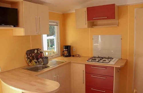 Angles House | Homerez - Cozy Bungalow in Angles with Shared Pool