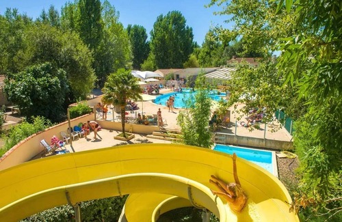 Angles House | Homerez - Cozy Bungalow in Angles with Shared Pool