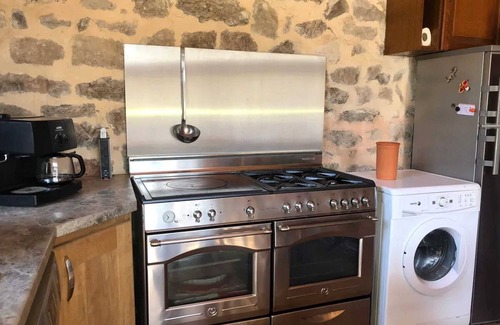 Borne House | Homerez - Cozy house with garden in Borne 80 m²