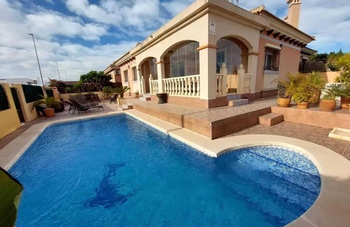 Los Montesinos Villa | Homerez - Elegant villa in Alicante with private pool and garden