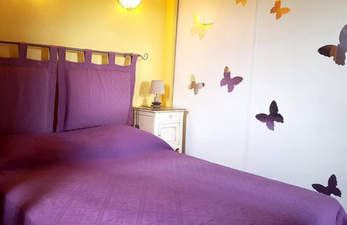 Saint-Jean Apartment | Homerez - Nice appartement 5 km away from the beach for 4 ppl. with terrace