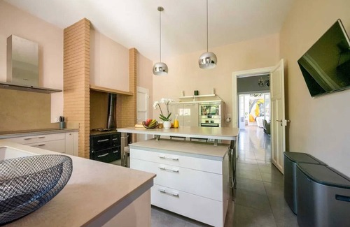 Saint-Hilaire-le-Petit House | Homerez - House Saint-Hilaire-le-Petit