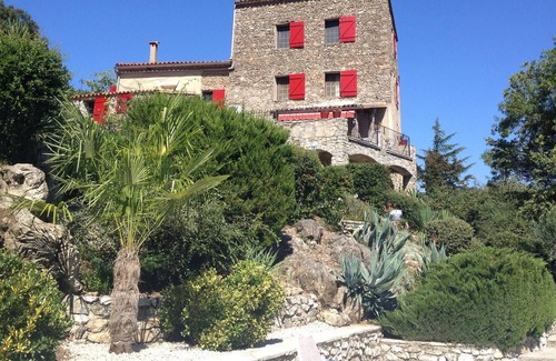 Saint-Julien-de-la-Nef House | Homerez - Nice house for 8 ppl. with shared pool at Saint-Julien-de-la-Nef