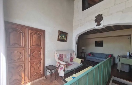 Villeneuve-les-Avignon House | Homerez - House Villeneuve-lès-Avignon