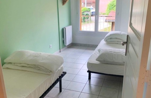 Vaulnaveys-le-Haut House | Homerez - House for 4 ppl. with garden and terrace at Vaulnaveys-le-Haut