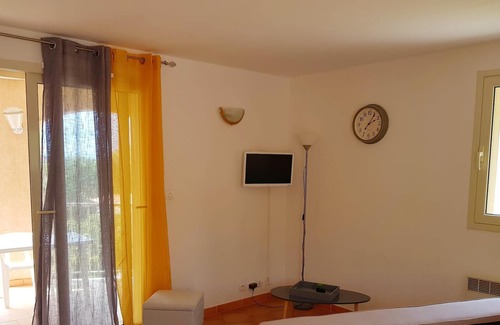Viggianello House | Homerez - House 1 km away from the beach for 5 ppl. with garden at Propriano