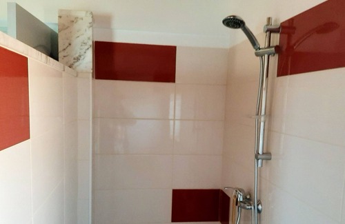 Lagos House | Homerez - House 1 km away from the beach for 4 ppl. with garden at Praia da Luz