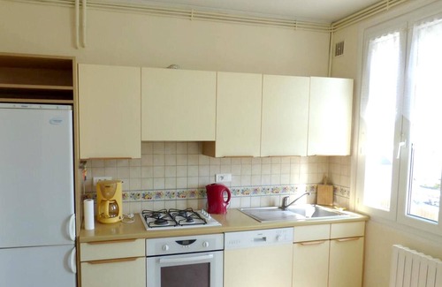 Chateaulin House | Homerez - House 12 km away from the beach for 4 ppl. with terrace at Chateaulin