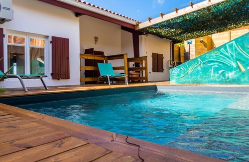 Schoelcher House | Homerez - House 2 km away from the beach with swimming-pool, jacuzzi and terrace