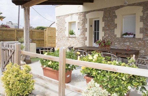 Camarles House | Homerez - House 5 km away from the beach for 6 ppl. with garden at Camarles