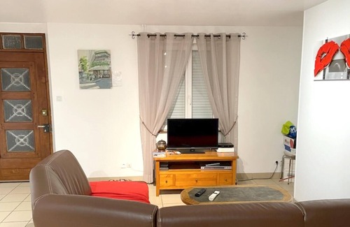 Cany-Barville House | Homerez - House 8 km away from the beach for 4 ppl. with garden at Cany-Barville