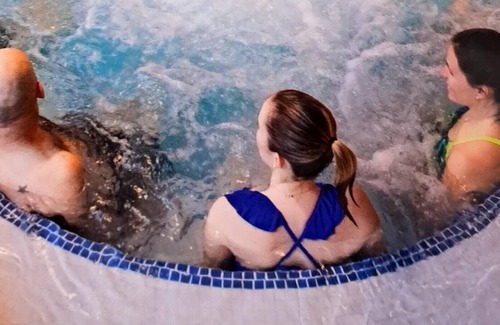 Digne-les-Bains House | Homerez - House for 4 ppl. with shared pool, spa and garden at Digne-les-Bains